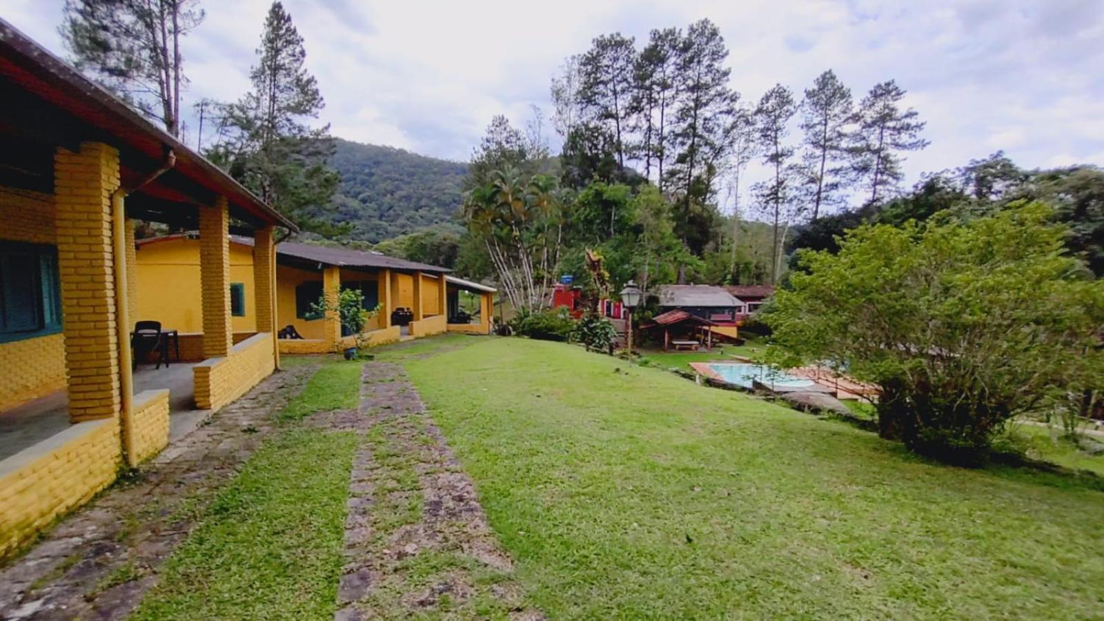 Ananda Parivara Casa de hóspedes *